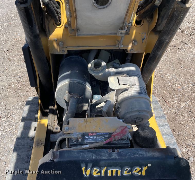 image for item OG9992 2013 Vermeer S800TX compact utility loader