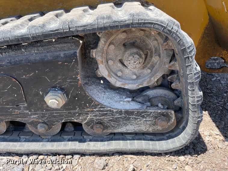 image for item OG9992 2013 Vermeer S800TX compact utility loader