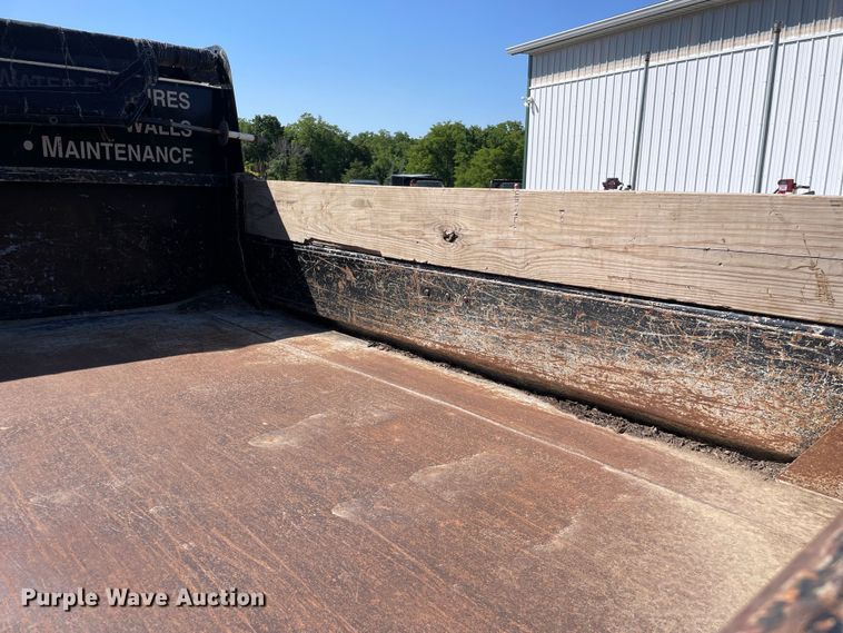 image for item OG9994 2013 Ford  F450 Super Duty  Crew Cab dump truck