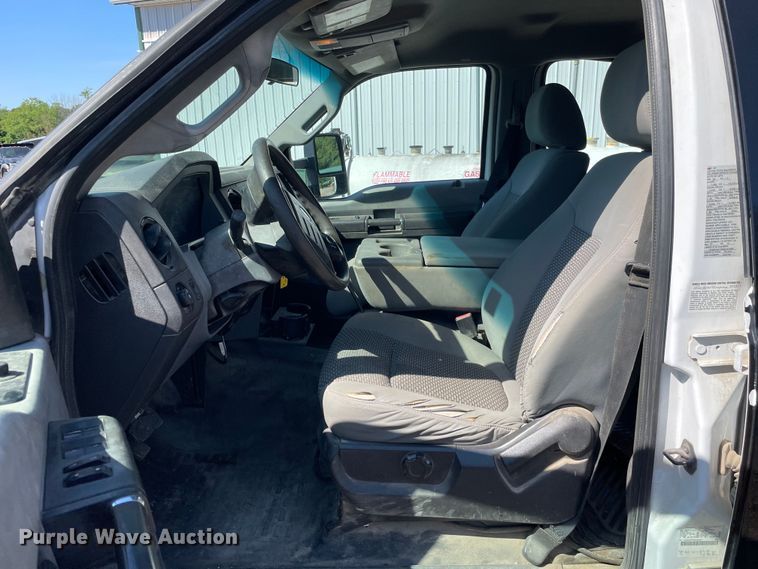 image for item OG9994 2013 Ford  F450 Super Duty  Crew Cab dump truck