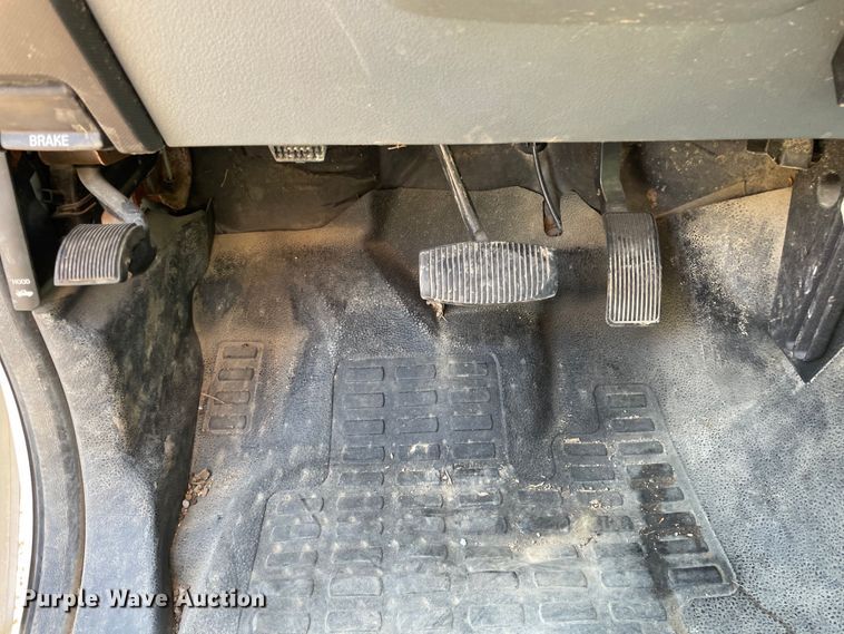 image for item OG9994 2013 Ford  F450 Super Duty  Crew Cab dump truck