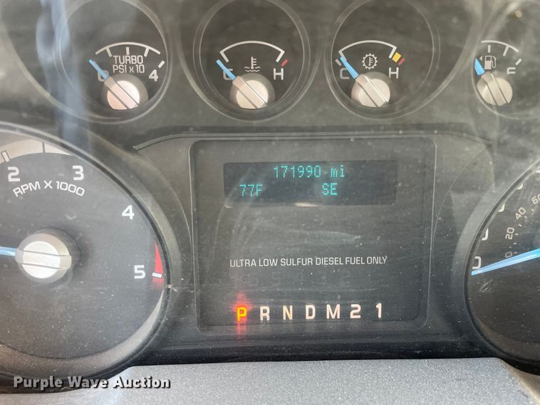 image for item OG9994 2013 Ford  F450 Super Duty  Crew Cab dump truck