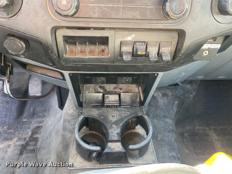 image for item OG9994 2013 Ford  F450 Super Duty  Crew Cab dump truck