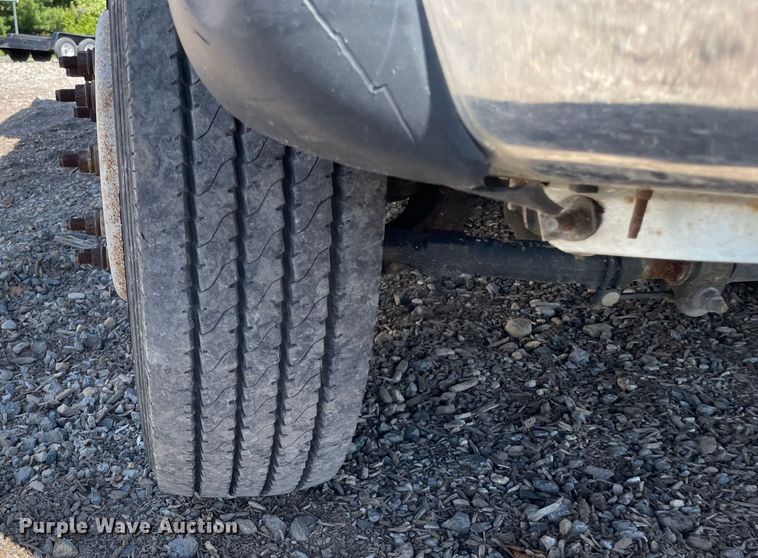 image for item OG9994 2013 Ford  F450 Super Duty  Crew Cab dump truck