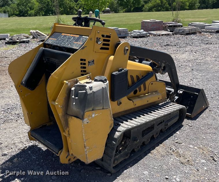 image for item OG9998 2011 Vermeer S800TX compact utility loader