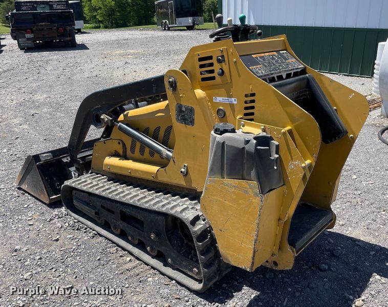 image for item OG9998 2011 Vermeer S800TX compact utility loader