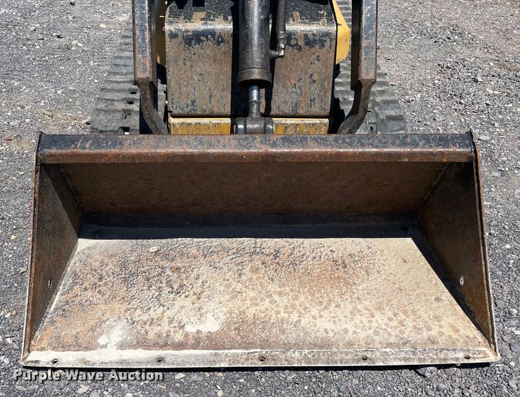 image for item OG9998 2011 Vermeer S800TX compact utility loader