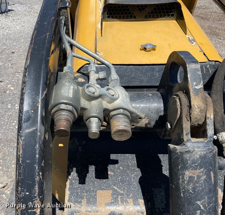 image for item OG9998 2011 Vermeer S800TX compact utility loader