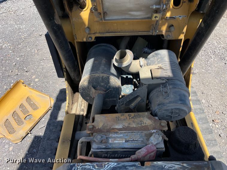 image for item OG9998 2011 Vermeer S800TX compact utility loader