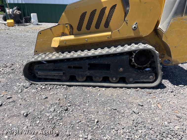 image for item OG9998 2011 Vermeer S800TX compact utility loader