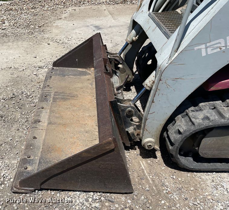 image for item OH9001 2003 Takeuchi TL-130 tracked skid steer loader