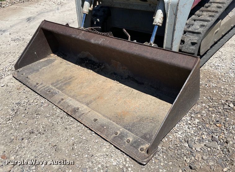 image for item OH9001 2003 Takeuchi TL-130 tracked skid steer loader