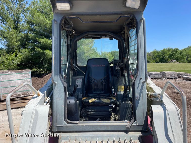 image for item OH9001 2003 Takeuchi TL-130 tracked skid steer loader