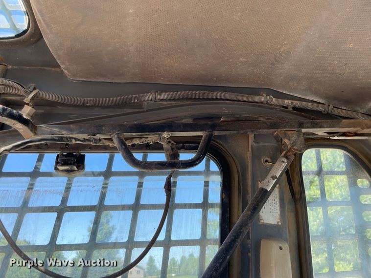 image for item OH9001 2003 Takeuchi TL-130 tracked skid steer loader