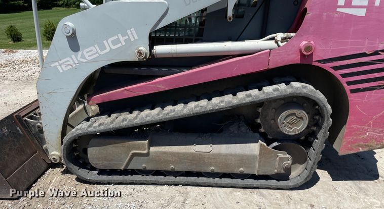 image for item OH9001 2003 Takeuchi TL-130 tracked skid steer loader