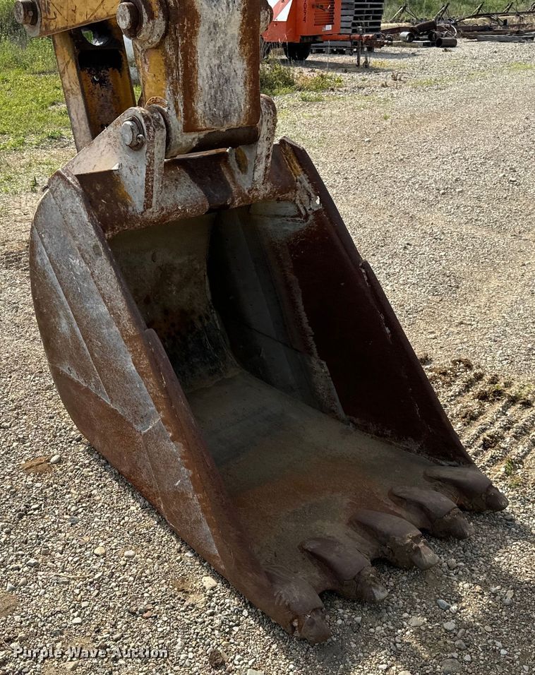 image for item OH9020 John Deere 690B excavator