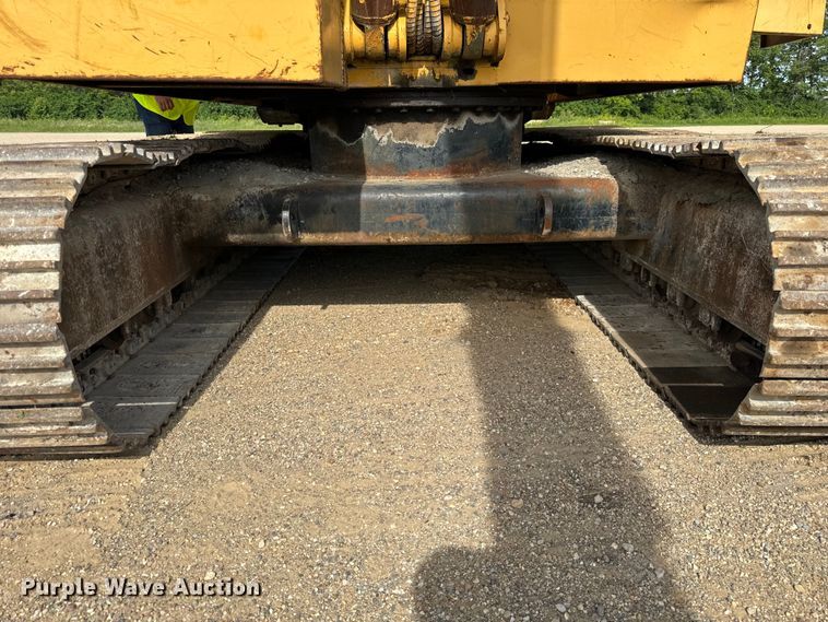 image for item OH9020 John Deere 690B excavator