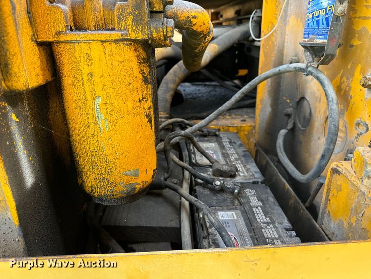 image for item OH9020 John Deere 690B excavator