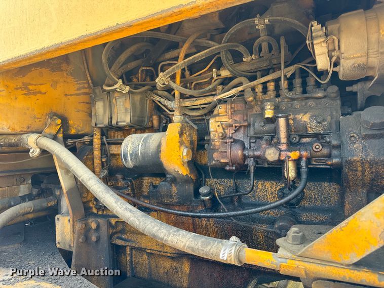 image for item OH9020 John Deere 690B excavator