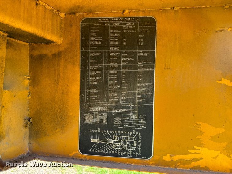 image for item OH9020 John Deere 690B excavator