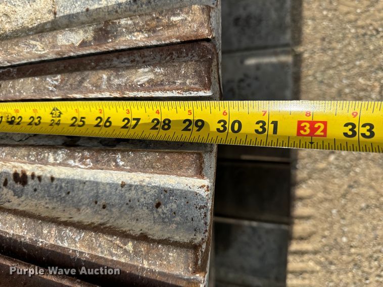 image for item OH9020 John Deere 690B excavator