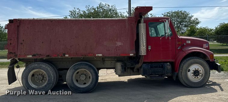 image for item OH9021 1996 International  4900 dump truck