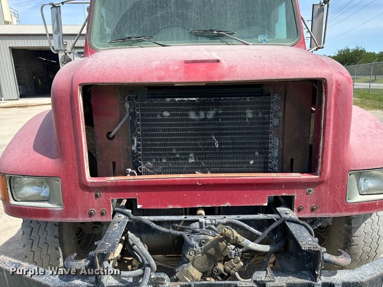 image for item OH9021 1996 International  4900 dump truck