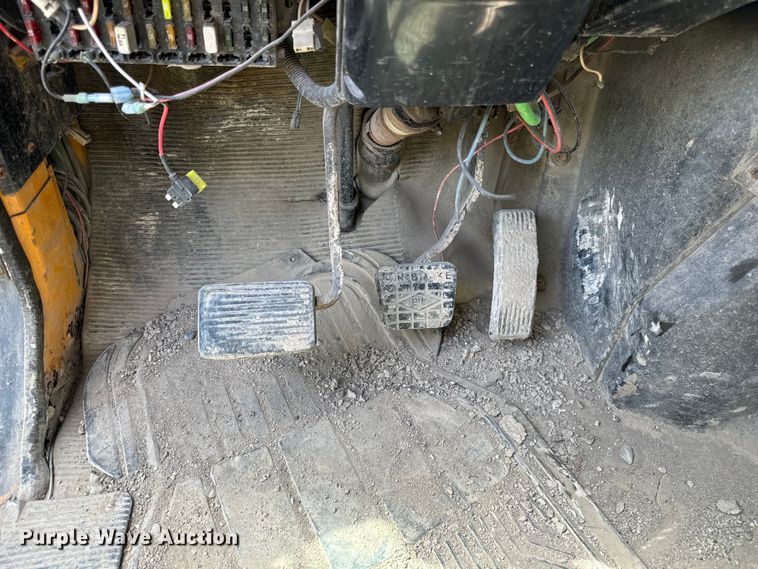 image for item OH9021 1996 International  4900 dump truck