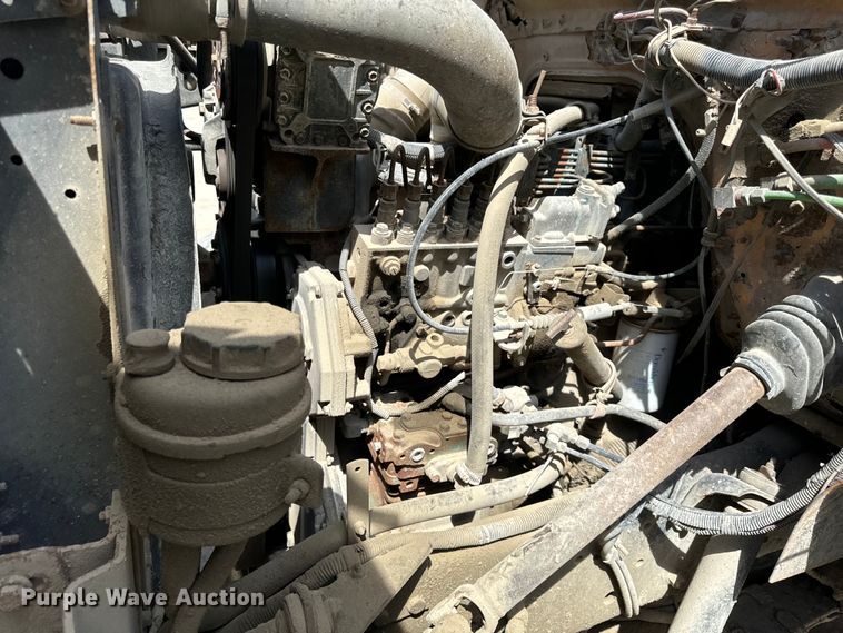 image for item OH9021 1996 International  4900 dump truck