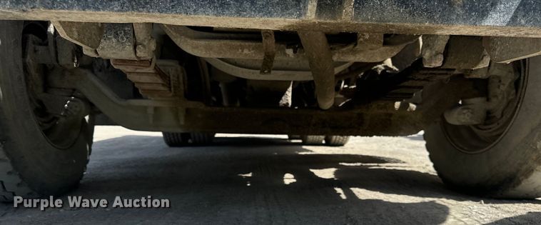 image for item OH9021 1996 International  4900 dump truck