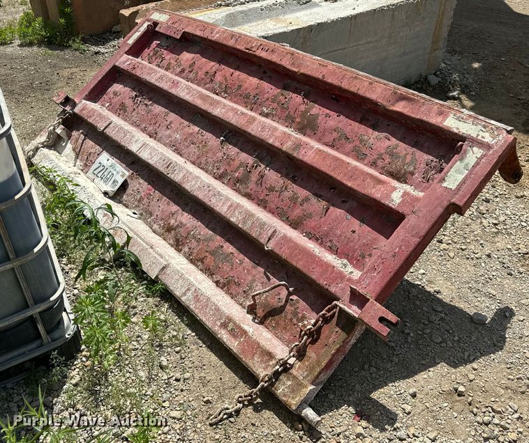 image for item OH9021 1996 International  4900 dump truck