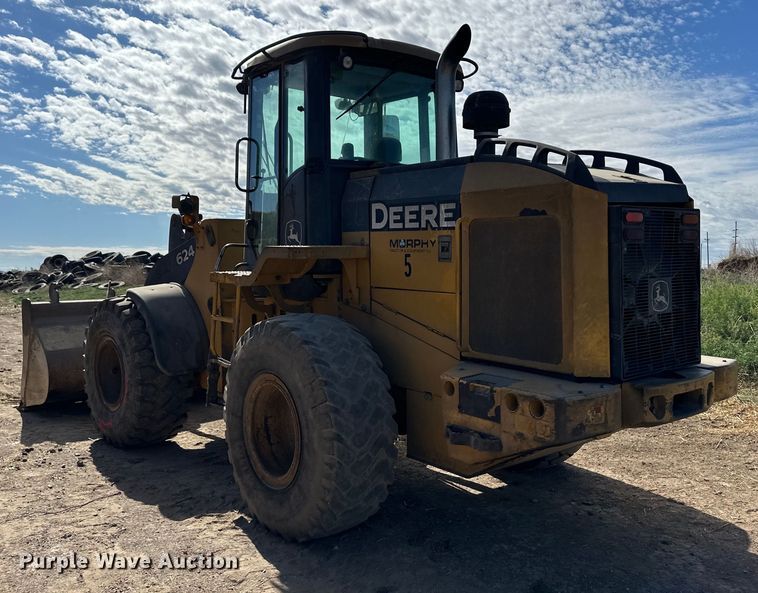image for item OI9061 2006 John Deere 624J wheel loader