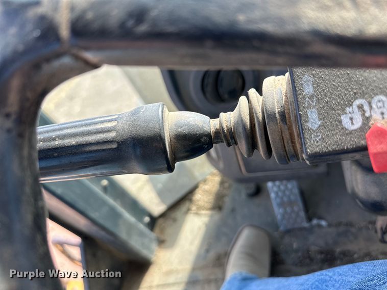 image for item OI9061 2006 John Deere 624J wheel loader