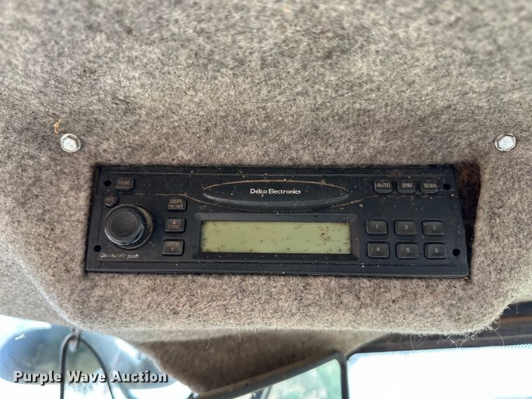 image for item OI9061 2006 John Deere 624J wheel loader