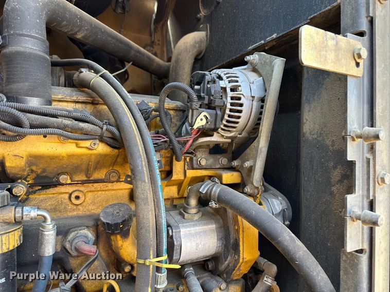 image for item OI9061 2006 John Deere 624J wheel loader