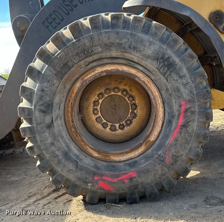 image for item OI9061 2006 John Deere 624J wheel loader