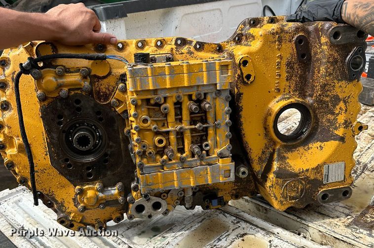 image for item OI9061 2006 John Deere 624J wheel loader