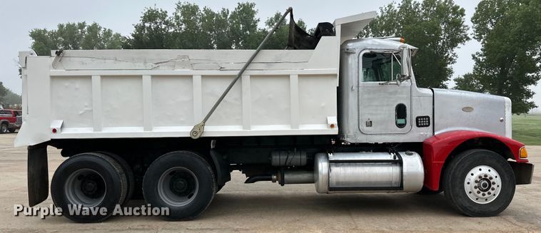image for item OI9208 1994 Peterbilt 375 dump truck