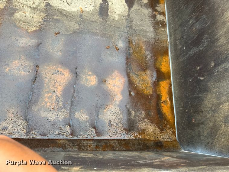 image for item OI9208 1994 Peterbilt 375 dump truck