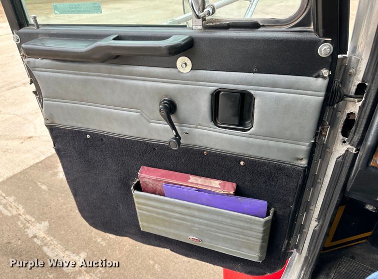 image for item OI9208 1994 Peterbilt 375 dump truck