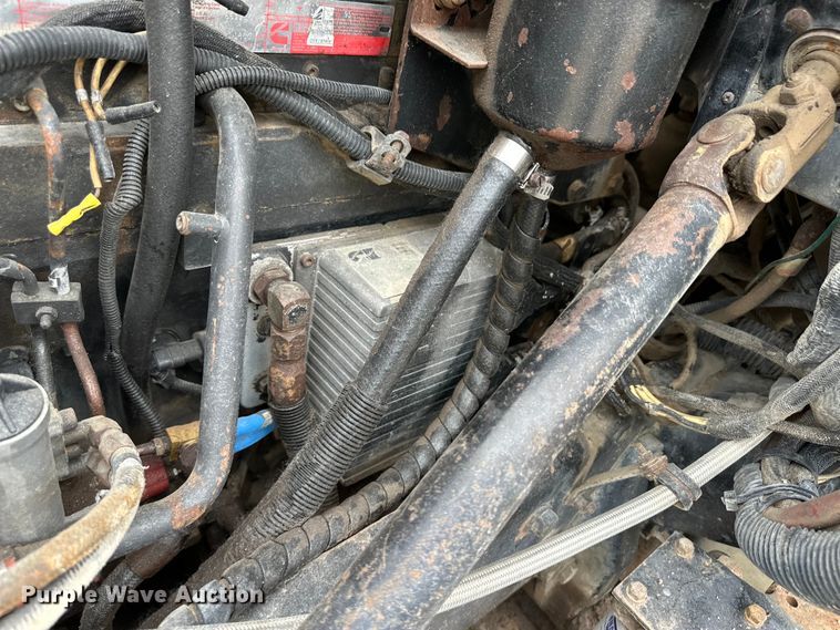 image for item OI9208 1994 Peterbilt 375 dump truck