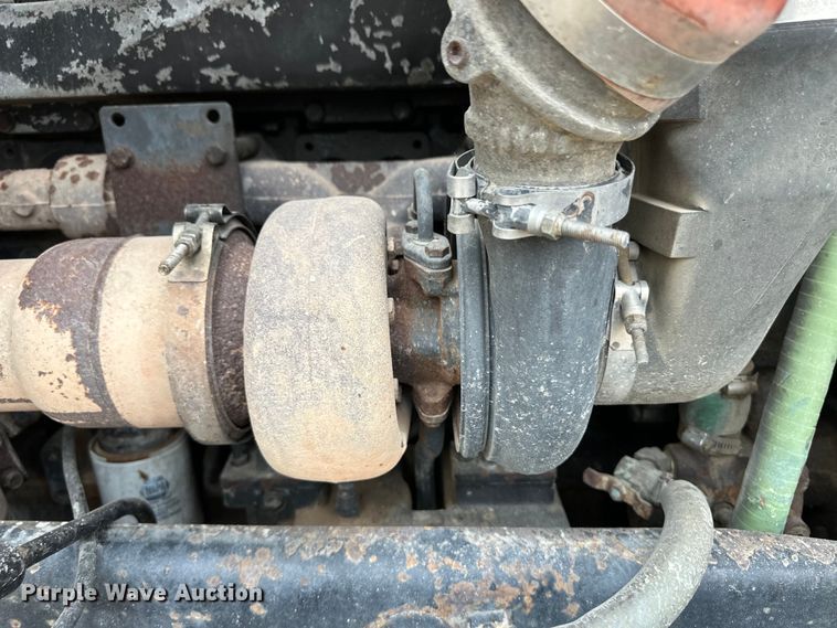 image for item OI9208 1994 Peterbilt 375 dump truck