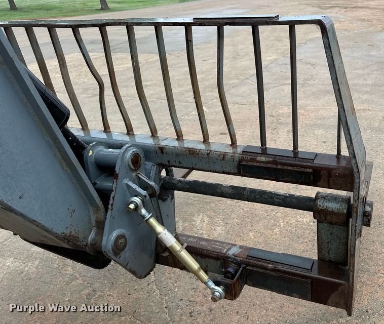 image for item OI9210 2006 Terex TH1056C telehandler