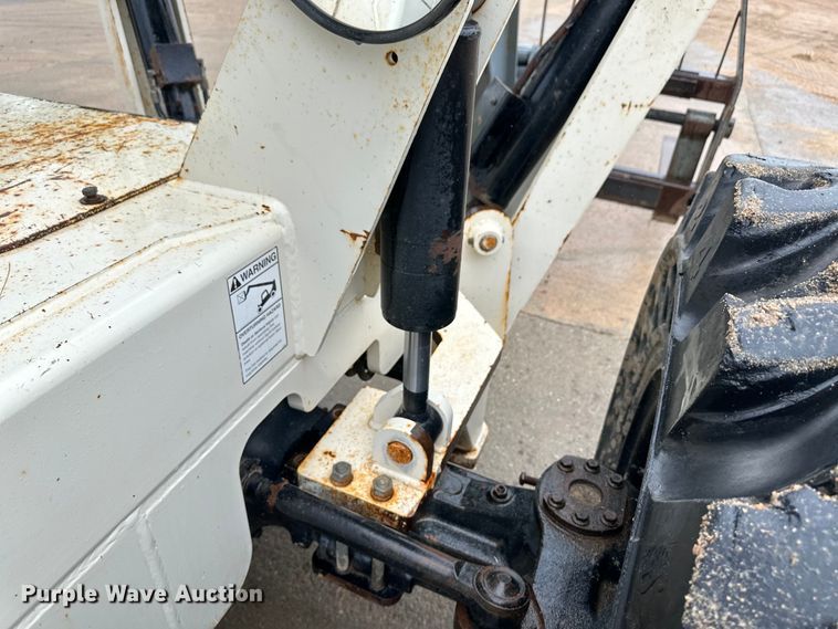 image for item OI9210 2006 Terex TH1056C telehandler