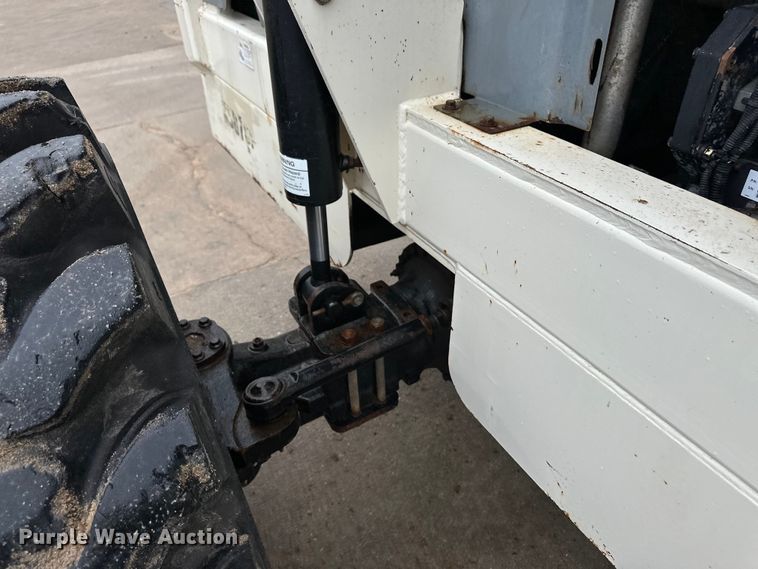 image for item OI9210 2006 Terex TH1056C telehandler