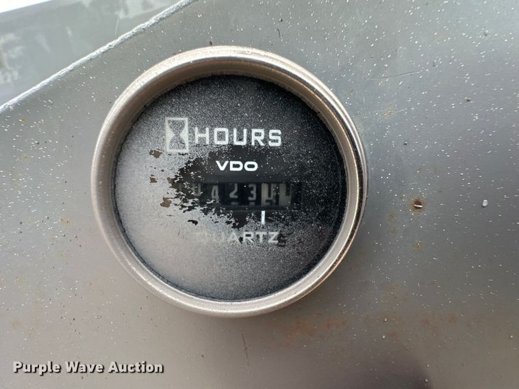 image for item OI9210 2006 Terex TH1056C telehandler