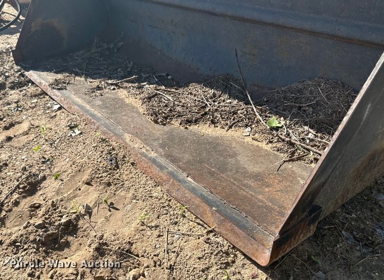 image for item OI9231 Skid steer bucket
