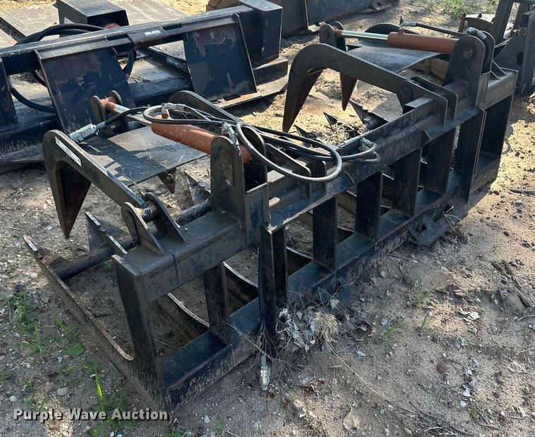 image for item OI9233 Skid steer grapple bucket