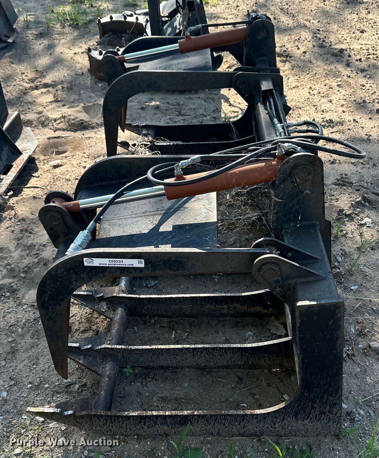 image for item OI9233 Skid steer grapple bucket