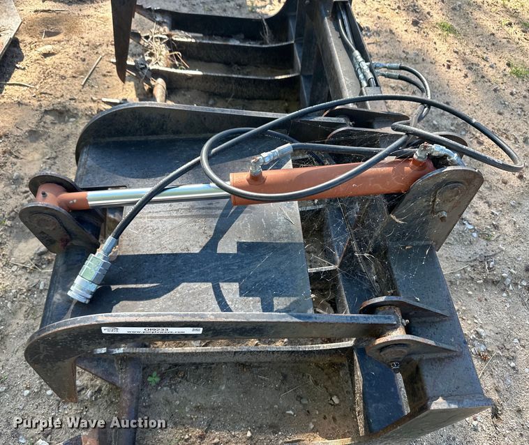 image for item OI9233 Skid steer grapple bucket